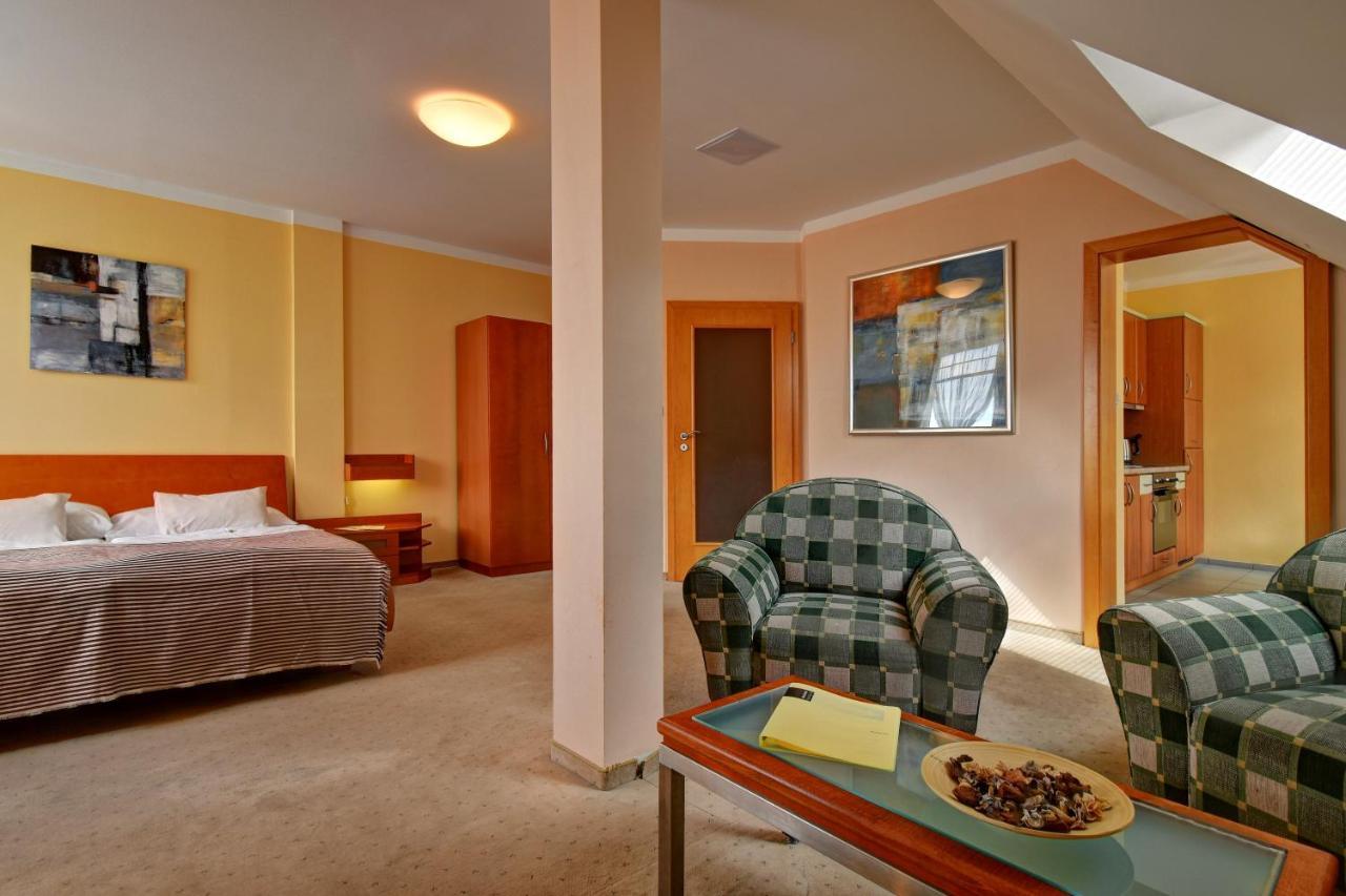 Hotel La Passionaria Marianske Lazne Ngoại thất bức ảnh
