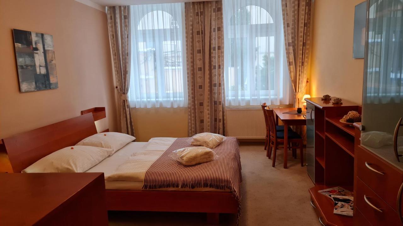 Hotel La Passionaria Marianske Lazne Ngoại thất bức ảnh