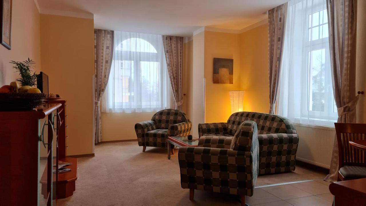 Hotel La Passionaria Marianske Lazne Ngoại thất bức ảnh